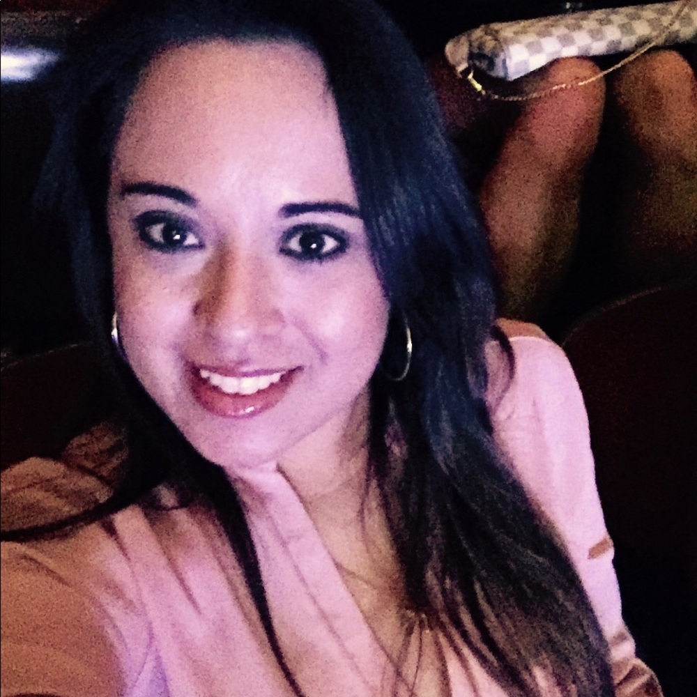 Meet your Posher, Nadia